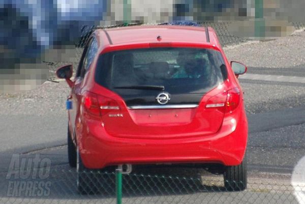 meriva-spy2.jpg