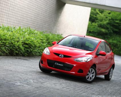 mazda-2.jpg