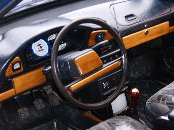 S3700209.JPG