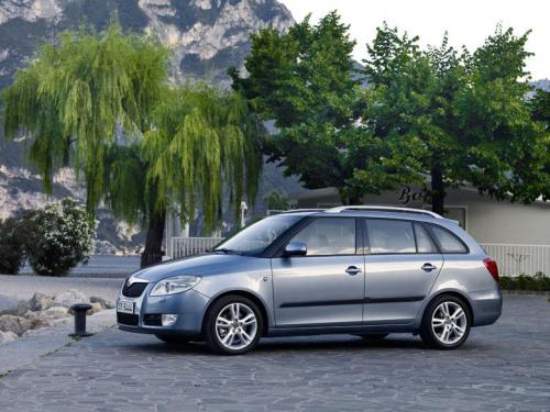 skoda fabia combi.jpg