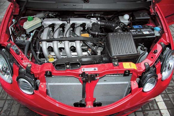 1283182606_chery_jaggi_test_drive.jpg