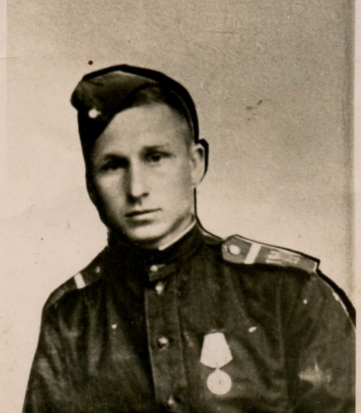1944.jpg